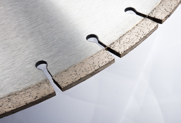 花崗巖大板加工流程及花崗巖鋸片鋸機介紹！